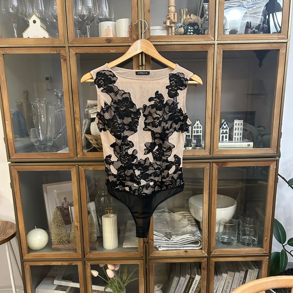 Elegant Black Lace Women Bodysuit